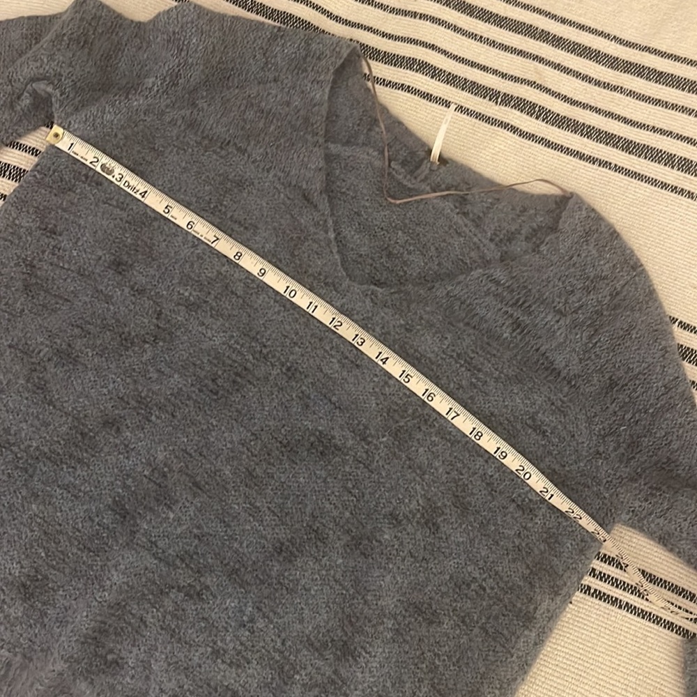Free People blue long sleeve sweater - Picture 6 of 7